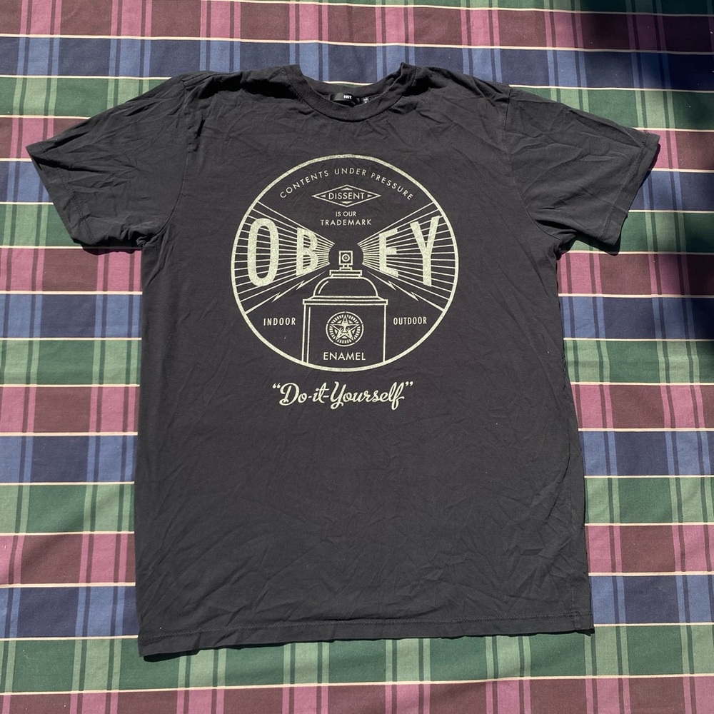 Obey tshirt